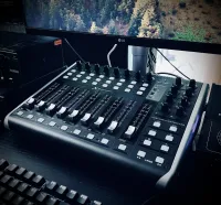 Behringer XToucn Compact MIDI kontroller - Dér Dávid [2024.05.25. 18:13]