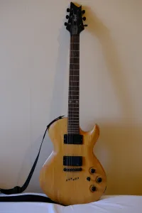 Cort EVl-Z4 Guitarra eléctrica - Tábori Bálint [Day before yesterday, 10:44 pm]