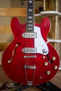 Epiphone Casino Cherry Red Electric guitar - Vajda Ferenc [September 16, 2024, 3:16 pm]