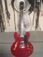 Epiphone Dot ES-335, Cherry E-Gitarre - Antall Péter [August 5, 2024, 2:05 pm]