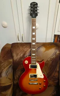 Epiphone Les Paul Standard Electric guitar - Max Forty [September 14, 2024, 6:20 pm]