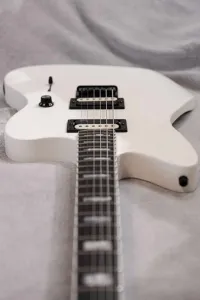 Fender Jazzmaster Jim Root V4 Elektromos gitár - Slayer.666 [Tegnap, 10:57]