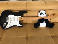 Fender Jimi Hendrix Electric guitar - Stratov [September 23, 2024, 1:27 pm]