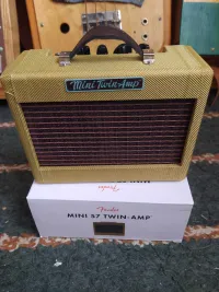 Fender Mini 57 twin-amp