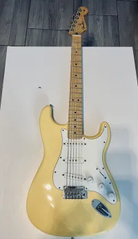 Fender Player Series Stratocaster Yngwie J. M. Pick Uppal Elektrická gitara - Gergely Bálint [Today, 7:50 pm]