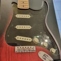 Fender Player+Top Stratocaster Loaded Pickguard Hangszedő Set de pastillas - musicminutes [July 2, 2024, 1:53 pm]