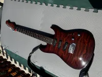 Fender SHOWMASTER QUILT BUBINGA TOP SSS Guitarra eléctrica - PRSgitaros [July 12, 2024, 2:32 pm]