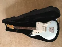 Squier Fender, Vintage Modified, Jazzmaster + gitár tok -