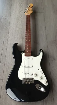 Fender Stratocaster Elektromos gitár - Varadikaloz [2024.06.21. 12:48]