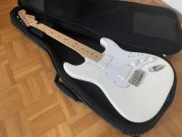 Fender Stratocaster Electric guitar - Gera Dávid [September 22, 2024, 7:28 am]