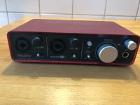 Focusrite Scarlett 2i2 Külső hangkártya - merk51 [2024.08.19. 18:29]