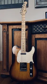 G&L Asat Classic telecaster Electric guitar - Baj László [Today, 2:39 pm]