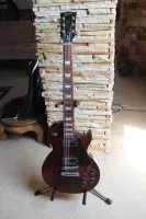 Gibson Gibson Les Paul Studio Faded 2016 T Electric guitar - Viri [June 27, 2024, 1:08 pm]