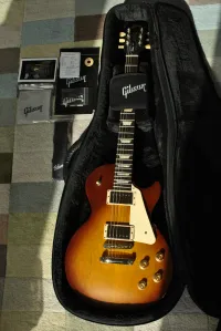 Gibson Les Paul Tribute Elektromos gitár - Bari Árpád [2024.08.03. 14:29]