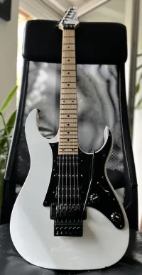 Ibanez RG 550 Electric guitar - Ibanez Fan [May 25, 2024, 2:18 pm]