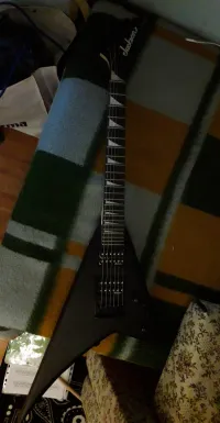 Jackson Minion Elektrická gitara - Stryker [Day before yesterday, 6:13 pm]