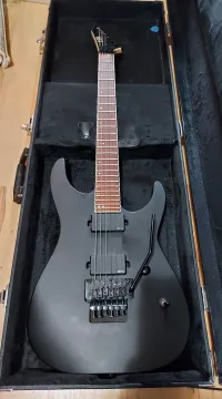 LTD M-400 Black Satin Elektrická gitara - Ursitz Geri [August 1, 2024, 12:19 am]