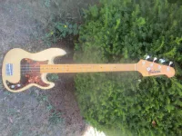 Maison Precision Korea 1991. Bass Gitarre - Zenemánia [August 4, 2024, 6:59 pm]