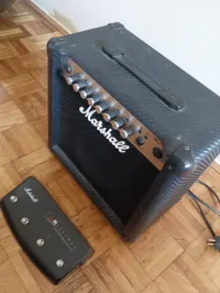 Marshall MG15CFX Combo de guitarra - Lévai Dániel Zsolt [August 2, 2024, 8:15 pm]