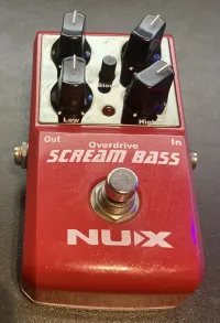 Nux Scream Bass overdrive Pedal de bajo - Juhász Joci [September 15, 2024, 5:10 pm]