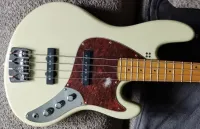 Sandberg Electra TT4 Bass guitar - headg [June 6, 2024, 10:37 pm]