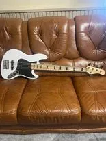 Sire Marcus miller v5 -vintage Bass guitar - R Sanyi [May 23, 2024, 8:52 am]