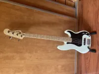 Squier Affinity Bass guitar - Ragdoll91 [July 13, 2024, 3:48 pm]