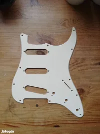Squier Bullet stratocaster Picguard - urbimarci [Today, 9:43 am]