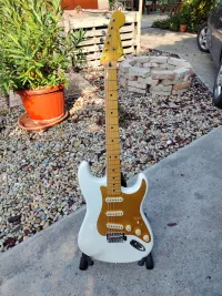 Squier Classic Vibe 50s Stratocaster E-Gitarre - Bagi László [Day before yesterday, 6:57 am]