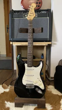 Squier  Electric guitar - Laky Gergő [May 31, 2024, 2:22 pm]