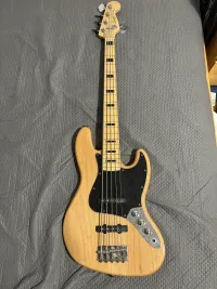 Squier FRETLESS Vintage Modified Jazz Bass V