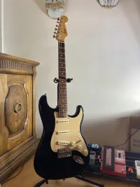 Squier Bullet Stratocaster 2008 Electric guitar - Strasser Imre [July 3, 2024, 10:09 pm]