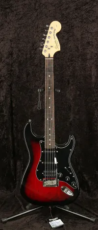 Squier Standard Strat HSS SS