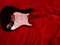 Squier Strat Affinity 20th Anniv. 2002. Elektrická gitara - Zenemánia [September 5, 2024, 10:06 am]