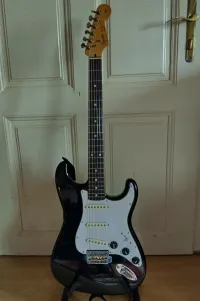 Squier Stratocaster by Fender MIJ Elektromos gitár - Papolczy Géza [2024.06.18. 05:10]