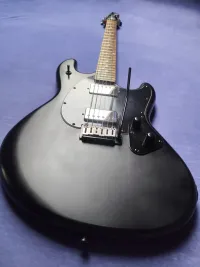 Sterling Stingray SR30 E-Gitarre - Vidám István [August 8, 2024, 10:39 am]