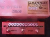 Valeton MES-4 Dapper Acoustic Mini Akustikgitarre Multi-Effekte - Zenemánia [July 10, 2024, 8:58 pm]