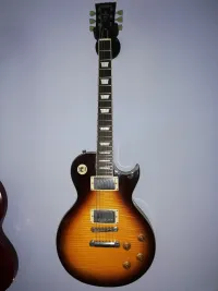 Vintage V100 Flame Iced Tea Electric guitar - Horváth Pál Gábor [September 24, 2024, 2:49 pm]