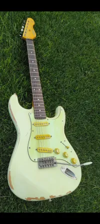 Vintage V6 Thomas Blug Stratocaster Elektrická gitara - Admirális Generális [July 26, 2024, 7:39 pm]