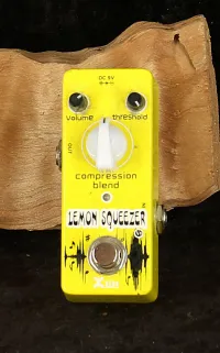 Xvive Lemon Squeezer Compressor Effekt pedál - Vintage52 Hangszerbolt és szerviz [Ma, 11:34]