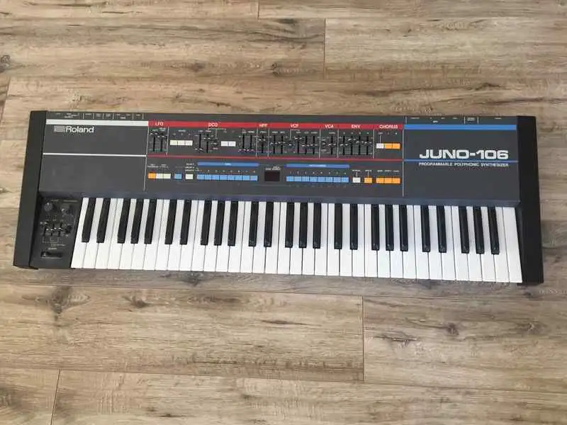 Roland juno 106 eladó