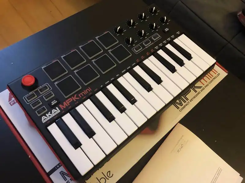 Akai mpk mini ár