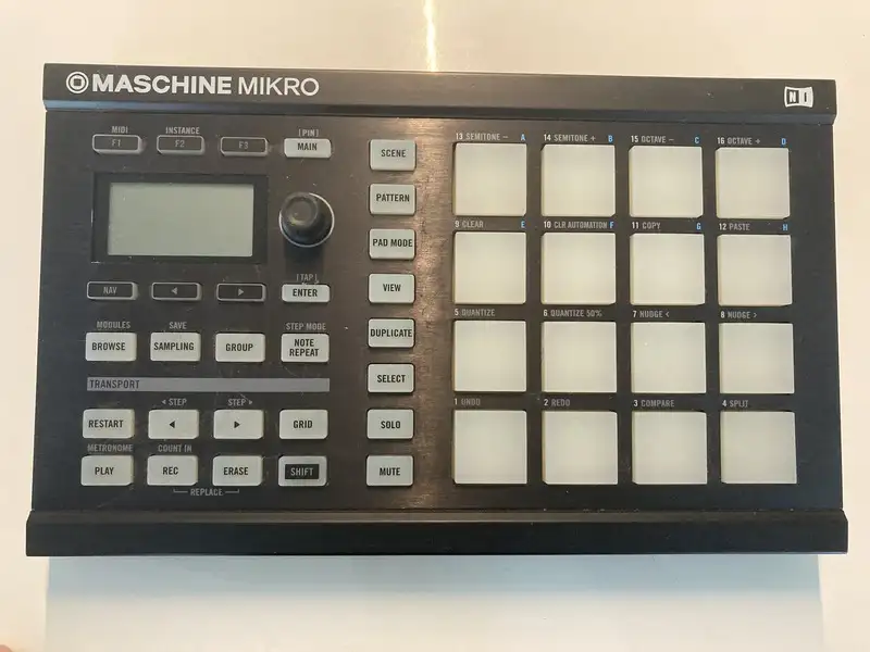 Native instruments maschine eladó