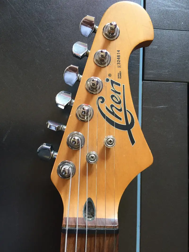 cheri stratocaster