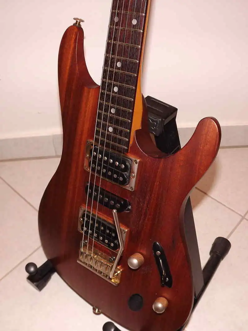 Ibanez sv470 top