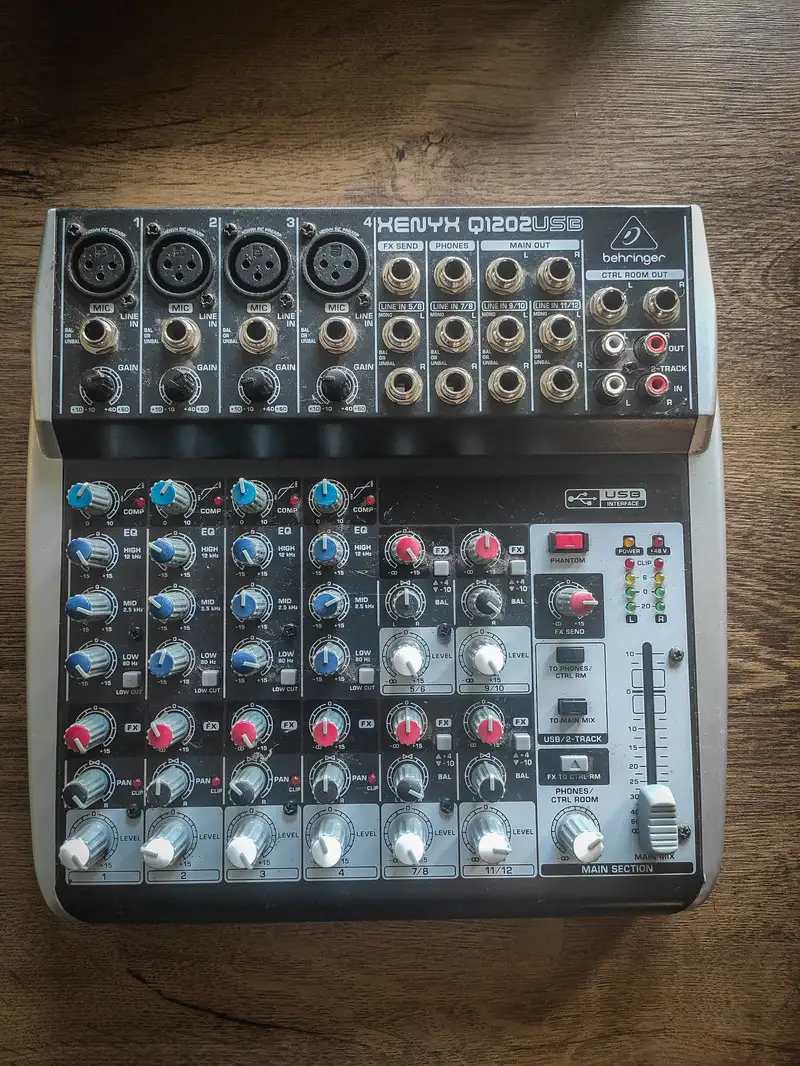 Behringer Xenyx q1202 USB Keverő for sale GS Fanatic
