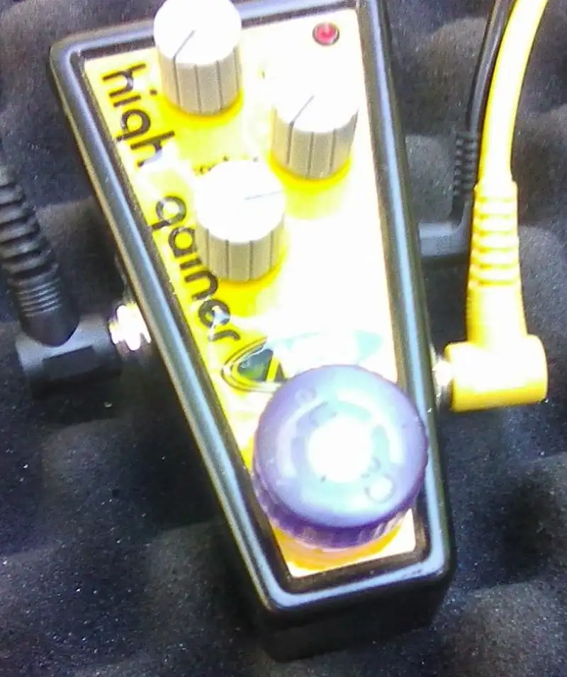 - Modtone High Gainer Effect pedal