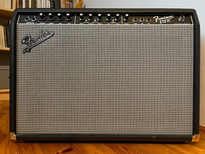 Fender Frontman 212R 100W Gitárkombó
