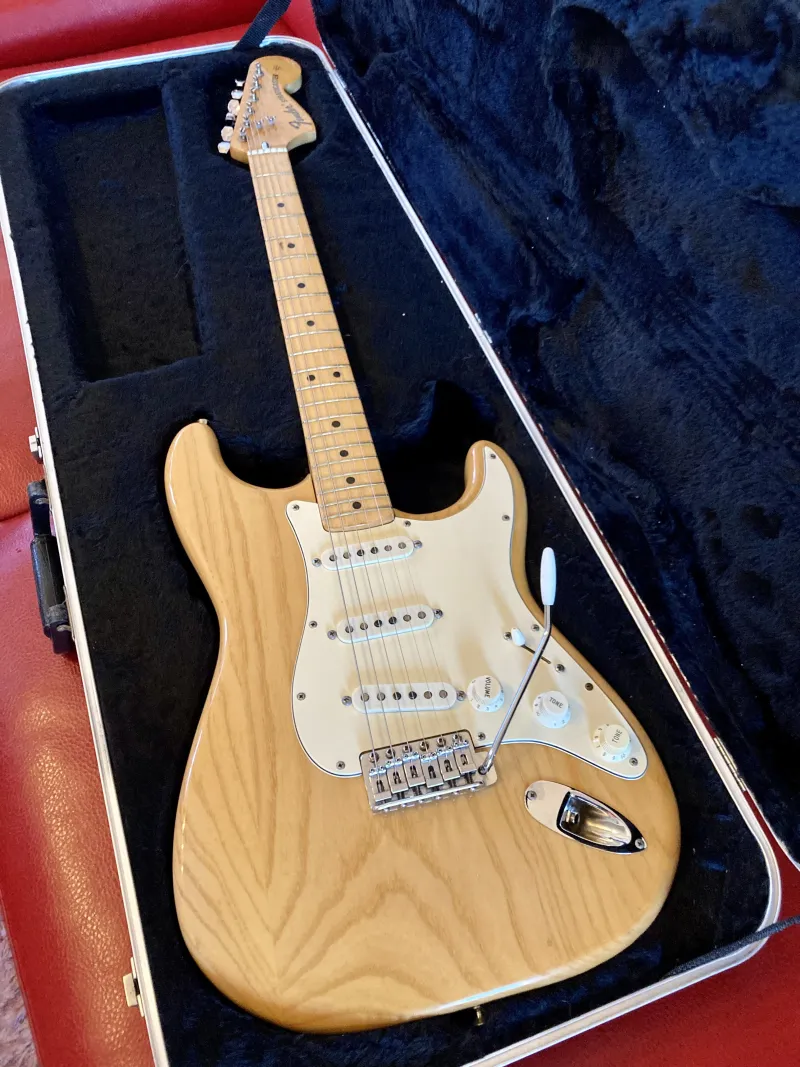 Fender Stratocaster 1972 Elektromos gitár