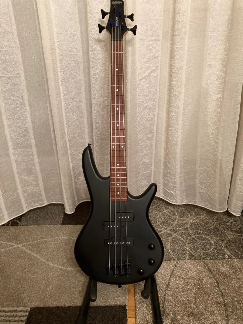 Ibanez Gio Micro GSRM20B Basszusgitár